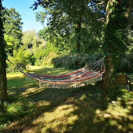 2 Coeurs 2 Landes Homestay Garrosse
